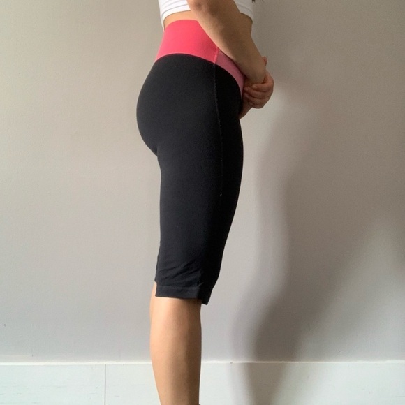 Lululemon capris pink and black size 6 - Picture 4 of 12